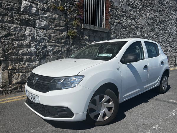 Dacia Sandero Hatchback, Petrol, 2017, White