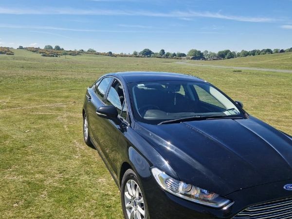 Ford Mondeo Hatchback, Diesel, 2017, Black