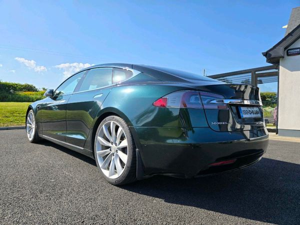 Tesla Model S Hatchback, Electric, 2019, Blue