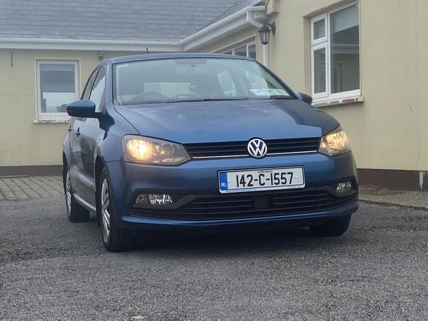 Volkswagen Polo Hatchback, Petrol, 2014, Green
