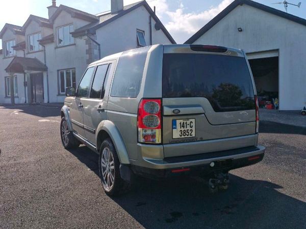 Land Rover Discovery SUV, Diesel, 2014, Gold
