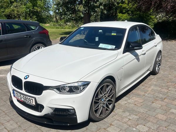 BMW 3-Series Saloon, Petrol Plug-in Hybrid, 2017, White