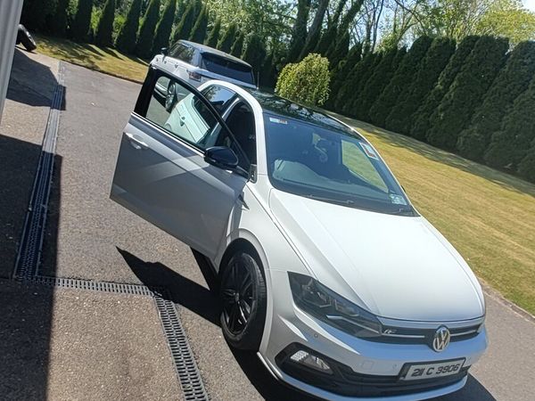 Volkswagen Polo Hatchback, Petrol, 2021, White