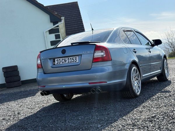 Skoda Octavia Hatchback, Diesel, 2010, Grey