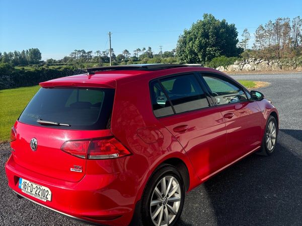 Volkswagen Golf Estate, Diesel, 2016, Red