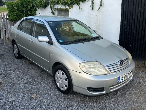 Toyota Corolla Saloon, Petrol, 2005, Silver