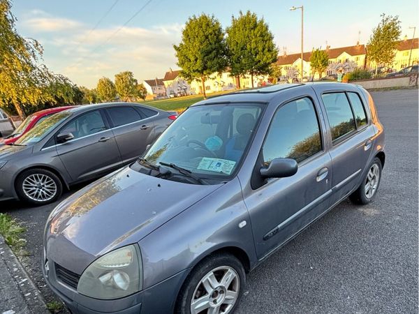 Renault Clio Hatchback, Petrol, 2006, Blue