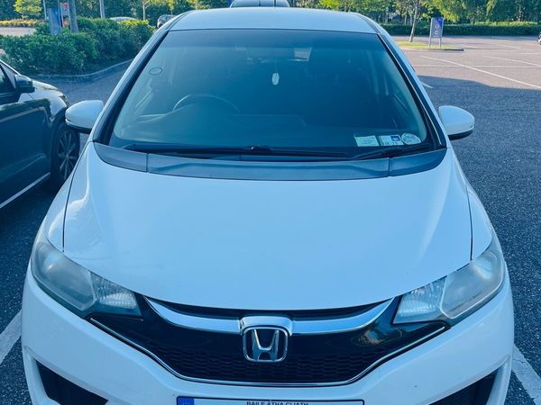 Honda Fit Hatchback, Petrol Hybrid, 2015, White