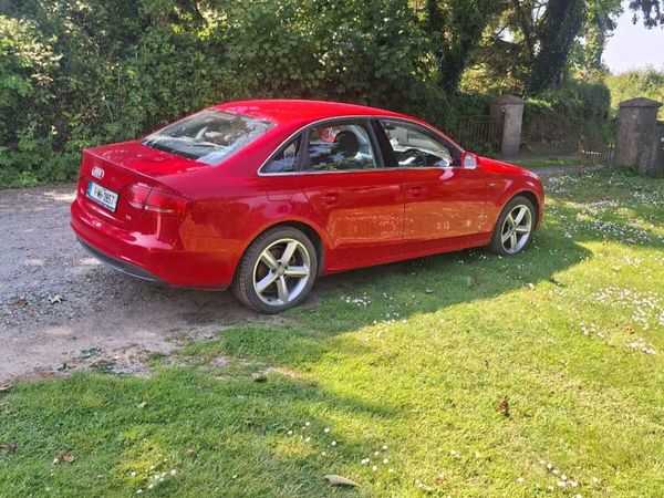 Audi A4 Saloon, Diesel, 2011, Red