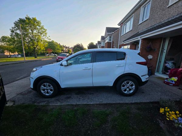 Kia Sportage SUV, Diesel, 2016, White