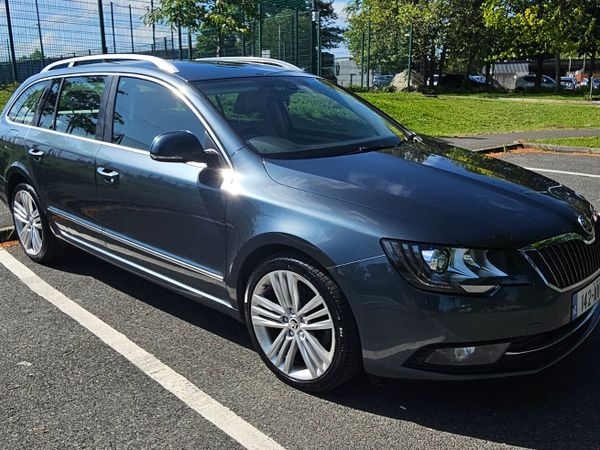 Skoda Superb Estate, Diesel, 2014, Grey