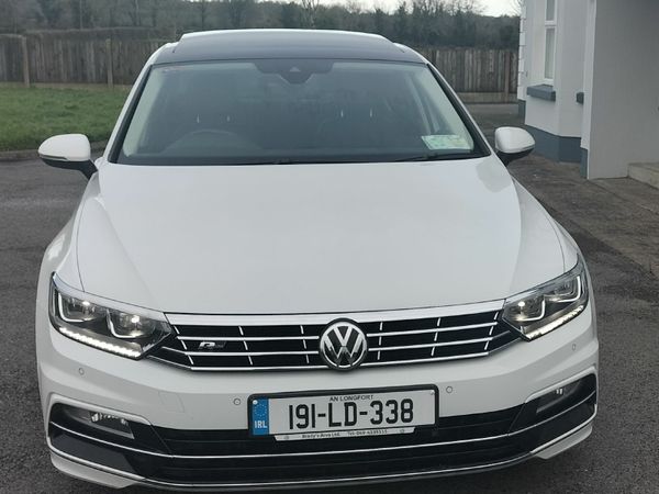 Volkswagen Passat Saloon, Diesel, 2019, White