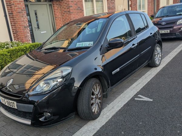 Renault Clio Hatchback, Petrol, 2011, Black