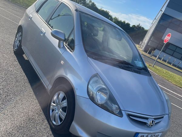 Honda Fit Hatchback, Petrol, 2010, Silver