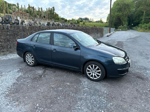 Volkswagen Jetta Saloon, Diesel, 2009, Blue
