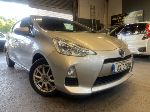 Toyota Aqua Hatchback, Hybrid, 2014, Silver