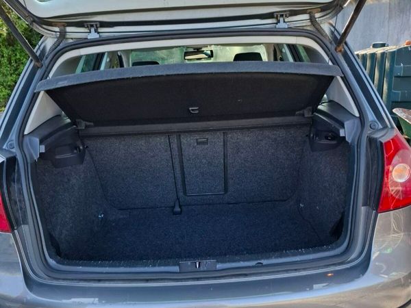 Volkswagen Golf Hatchback, Petrol, 2007, Grey
