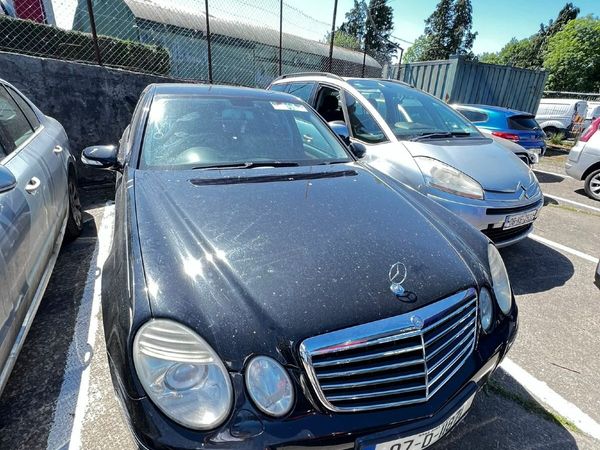 Mercedes-Benz E-Class Saloon, Petrol, 2007, Black