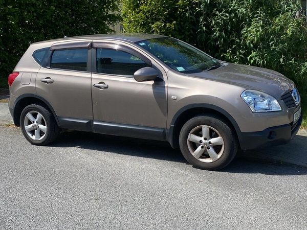 Nissan Qashqai Hatchback, Petrol, 2008, Brown