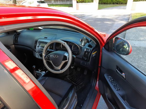 Hyundai i30 Hatchback, Diesel, 2008, Red