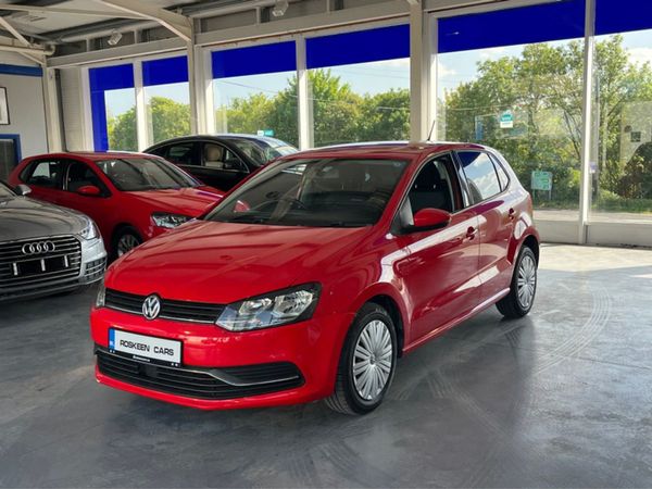 Volkswagen Polo Hatchback, Petrol, 2015, Red