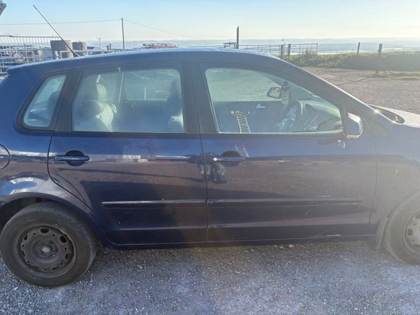 Volkswagen Polo Hatchback, Petrol, 2008, Blue