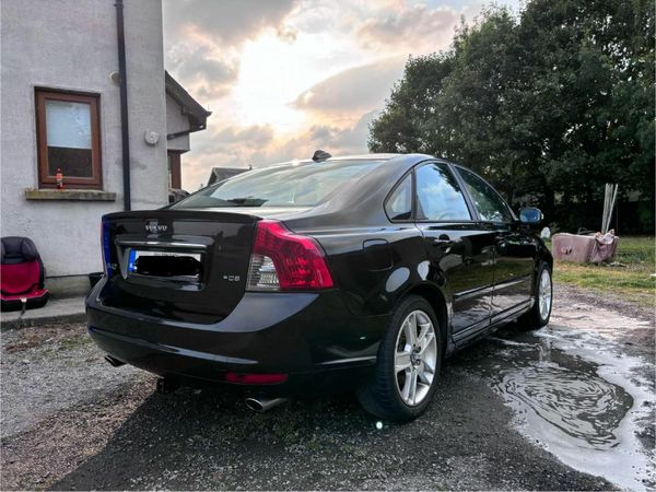 Volvo S40 Saloon, Diesel, 2008, Black