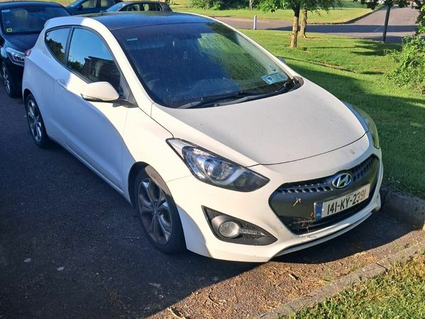 Hyundai i30 Hatchback, Diesel, 2014, White
