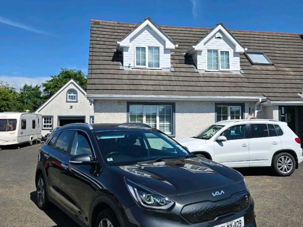 Kia e-Niro Estate/Jeep, Electric, 2022, Grey