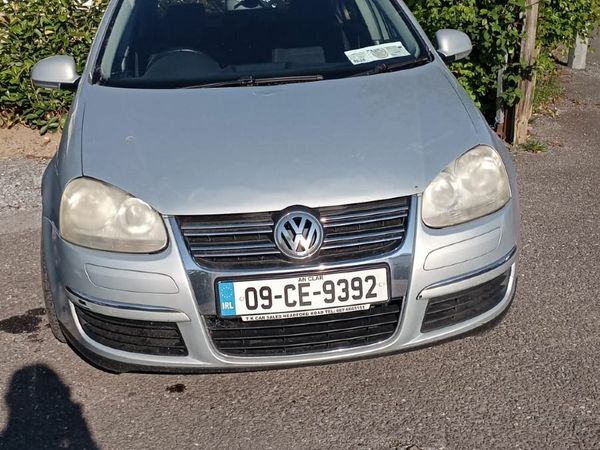Volkswagen Jetta Saloon, Diesel, 2009, Silver