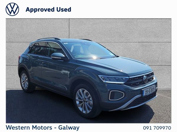 Volkswagen T-Roc SUV, Petrol, 2025, Blue