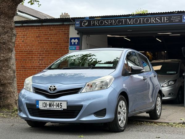 Toyota Yaris Hatchback, Petrol, 2013, Blue