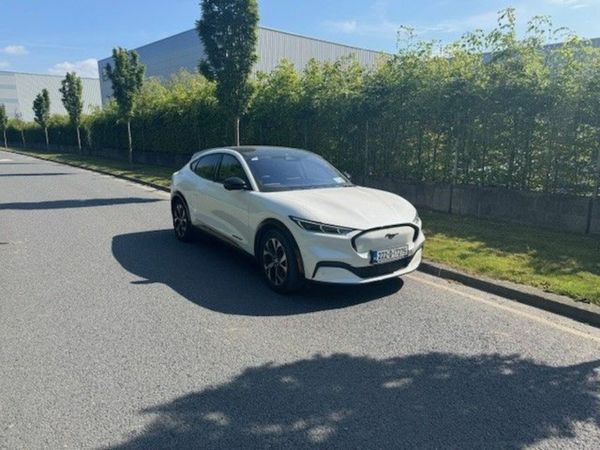 Ford Mustang Mach-E Hatchback, Electric, 2022, White