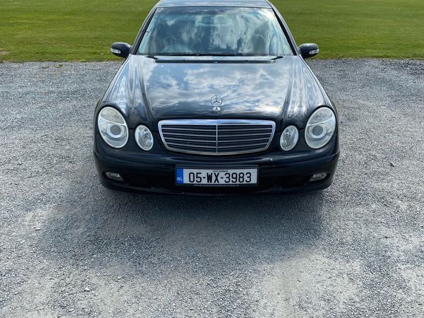 Mercedes-Benz E-Class Saloon, Diesel, 2005, Black
