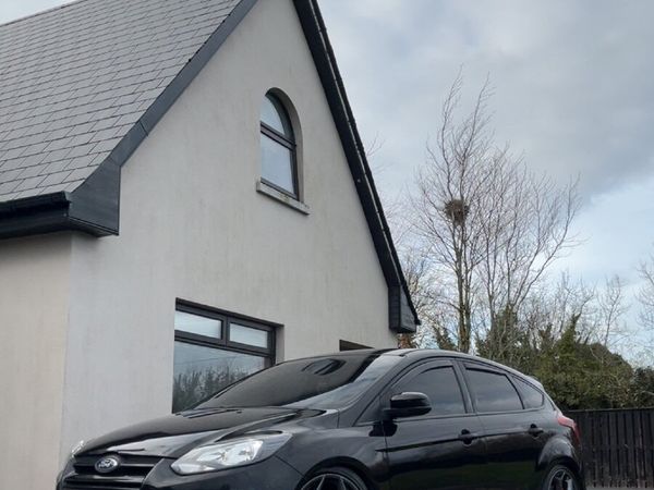 Ford Focus Hatchback, Diesel, 2012, Black