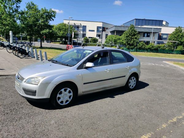 Ford Focus Hatchback, Petrol, 2007, Silver