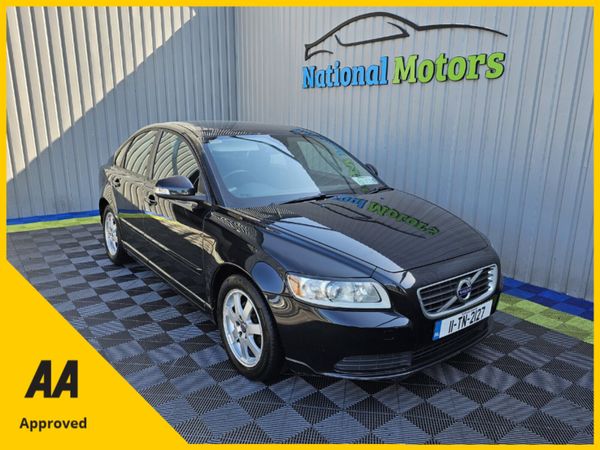 Volvo S40 Saloon, Diesel, 2011, Black