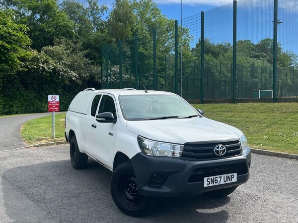 Toyota Hilux Pick Up, Diesel, 2017, White