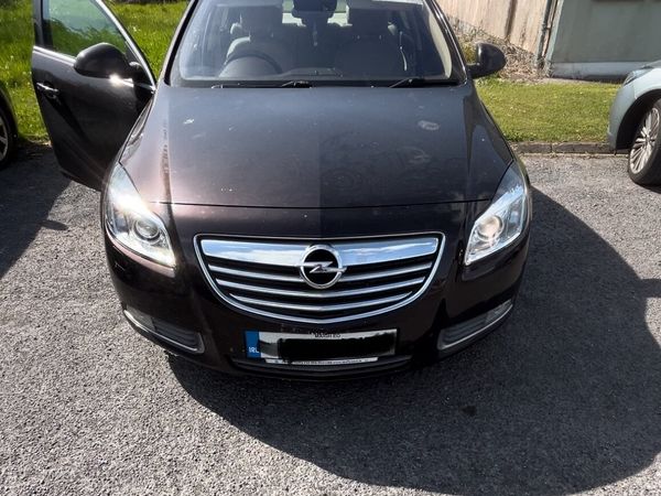 Opel Insignia MPV, Diesel, 2012, Brown