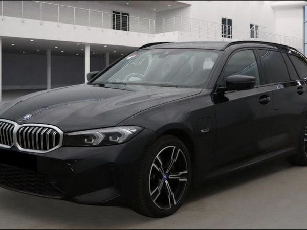 BMW 3-Series Estate, Petrol Hybrid, 2022, Black