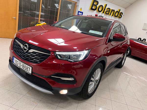 Opel Grandland X SUV, Diesel, 2019, Red