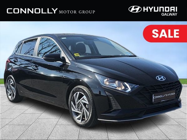 Hyundai i20 Hatchback, Petrol, 2024, Black
