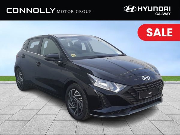 Hyundai i20 Hatchback, Petrol, 2024, Black