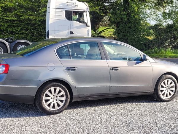 Volkswagen Passat Saloon, Diesel, 2008, Grey