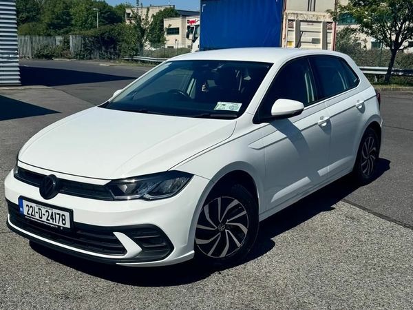 Volkswagen Polo Hatchback, Petrol, 2022, White