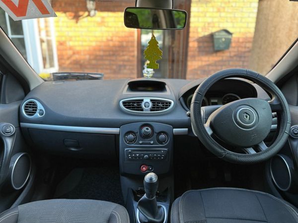 Renault Clio Hatchback, Ethanol Petrol, 2010, Black