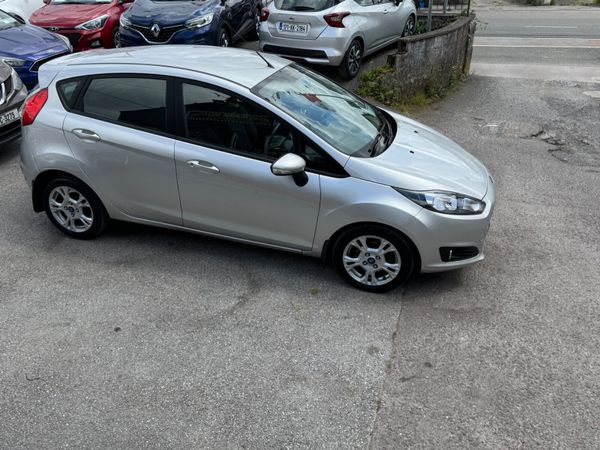 Ford Fiesta Hatchback, Diesel, 2016, Silver