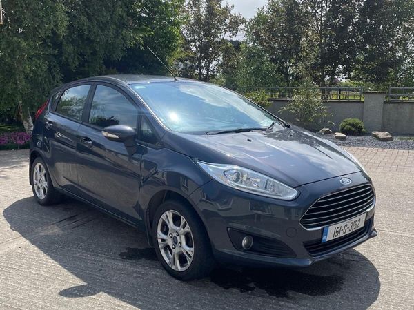 Ford Fiesta Hatchback, Petrol, 2015, Blue
