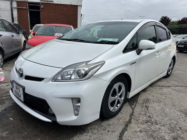Toyota Prius Hatchback, Petrol Hybrid, 2014, White