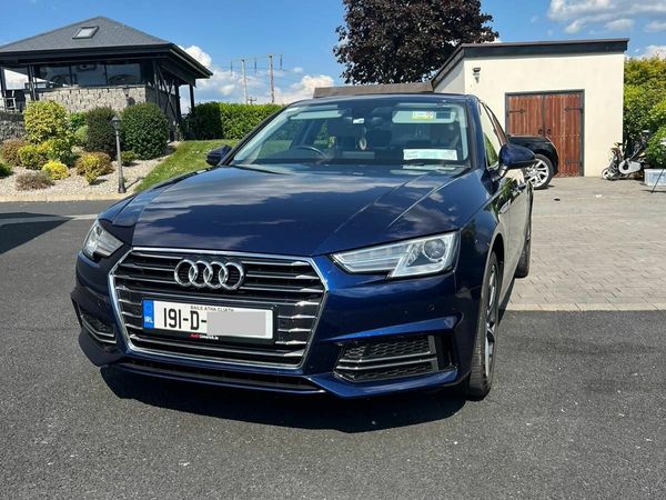 Audi A4 Saloon, Petrol, 2019, Blue